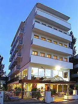 Szálloda Montecarlo 3*