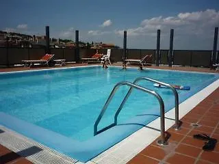 Montecarlo Szálloda Milano Marittima